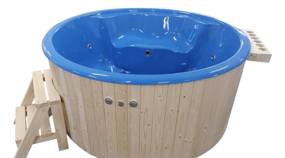 HOT TUB 1.8m (integrated stove) 10